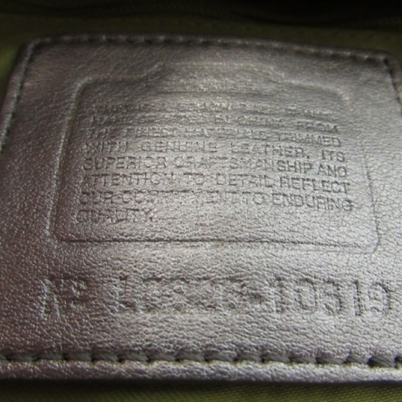 COACH SIGNATURE PLATINUM SILVER CARLY HANDBAG 1061 - Picture 2 of 8